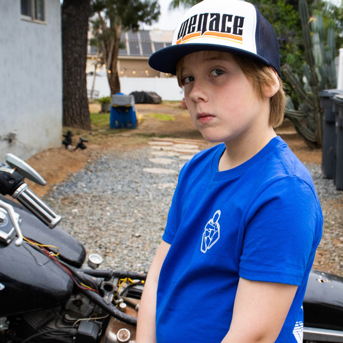 Knucklehead - Youth T-Shirt